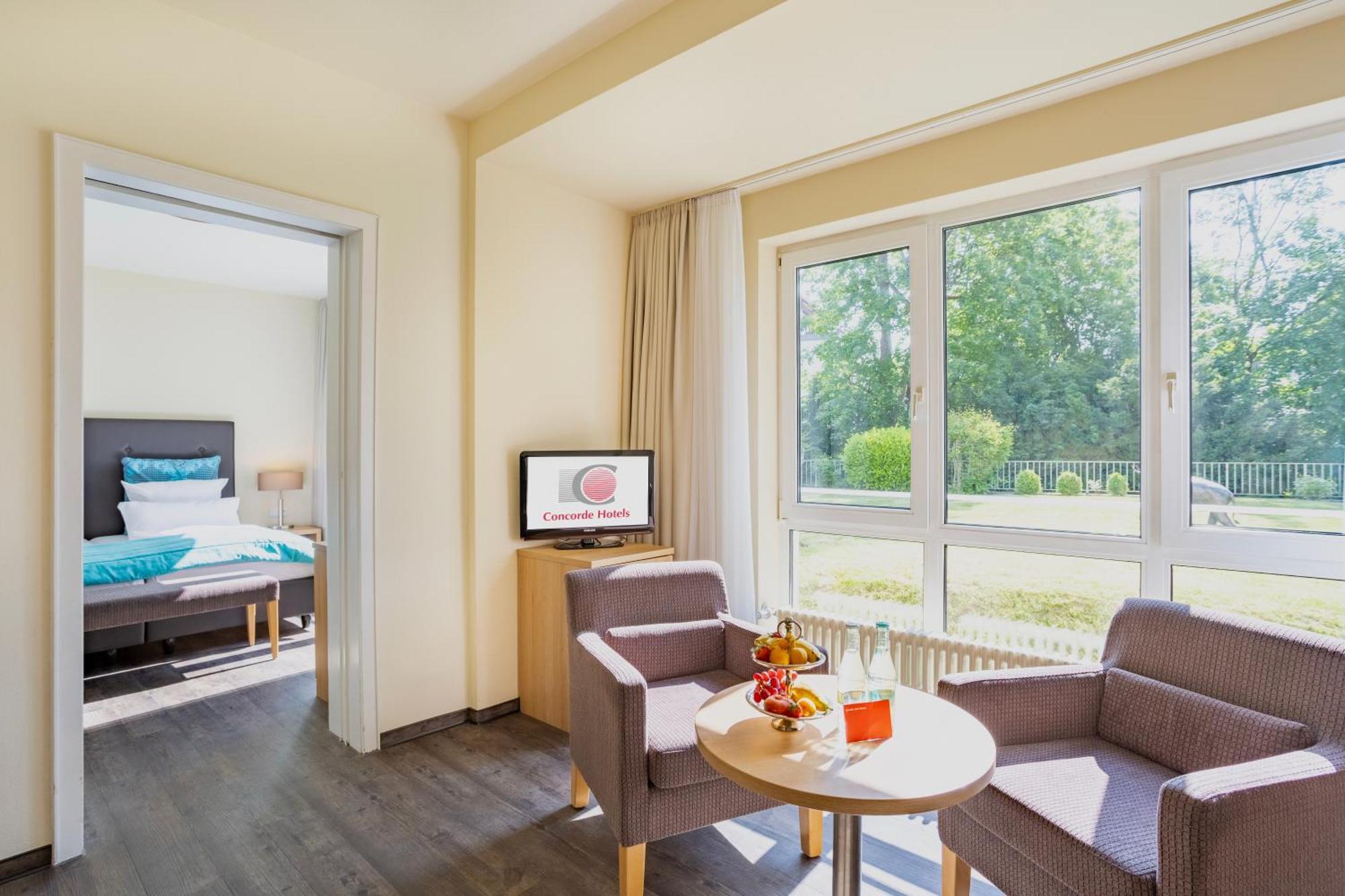 Concorde Hotel Viktoria Кронберг Экстерьер фото